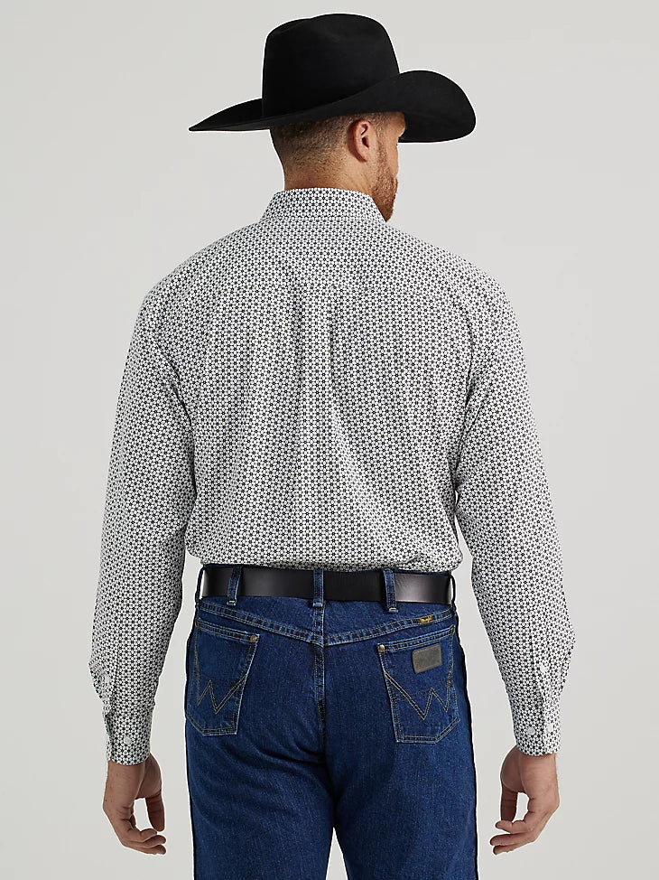 Men's Wrangler GEORGE STRAIT™ LONG SLEEVE BUTTON DOWN SHIRT