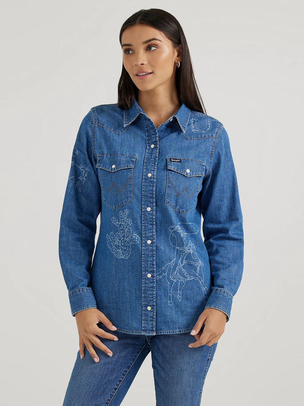 Women's Wrangler Lasered Icons Cowboy Snap Shirt in Medium Wash