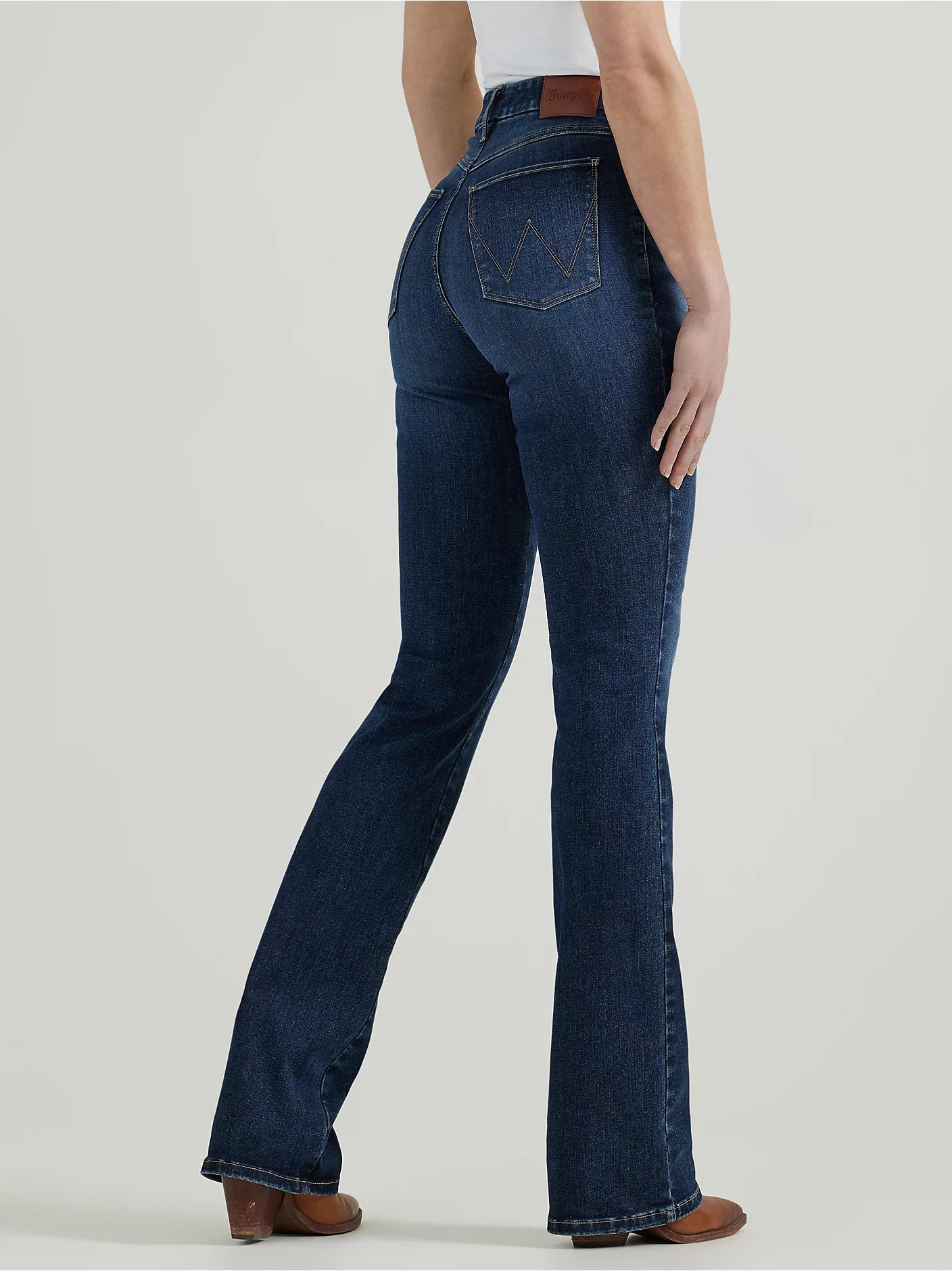 Women's Wrangler Bespoke High Rise Bootcut Jean