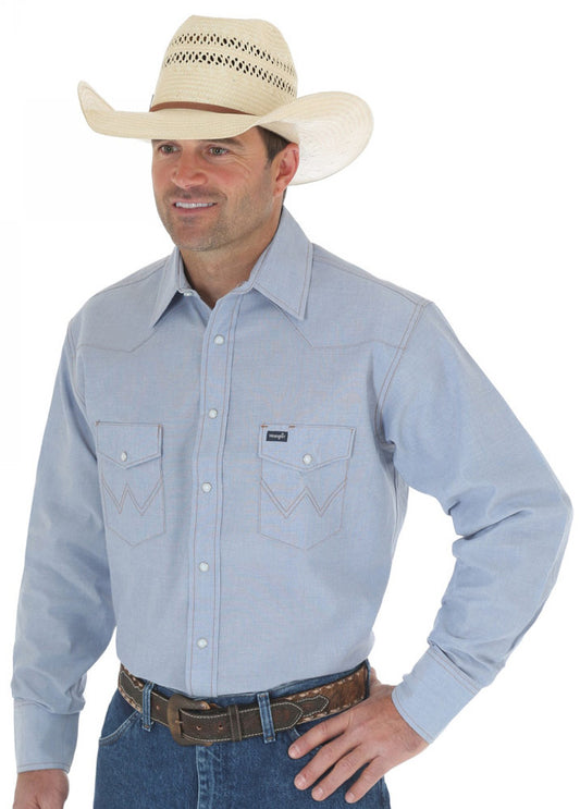 Men's Wrangler COWBOY CUT® WORK WESTERN CHAMBRAY LONG SLEEVE SHIRT IN CHAMBRAY